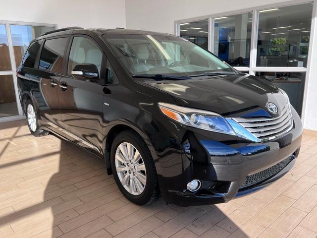 used 2017 Toyota Sienna car, priced at $26,353