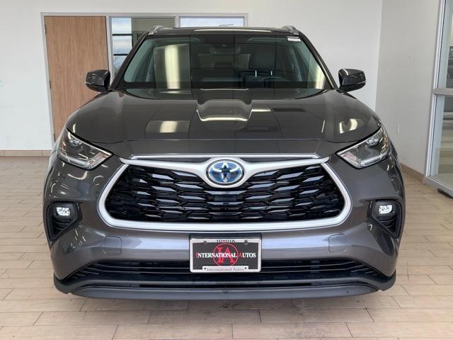 used 2021 Toyota Highlander Hybrid car, priced at $41,561