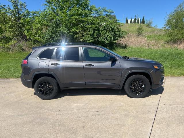 used 2023 Jeep Cherokee car, priced at $29,500