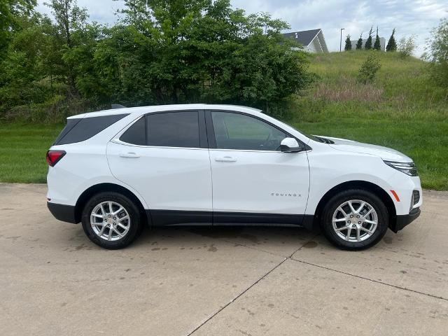 new 2024 Chevrolet Equinox car, priced at $28,390