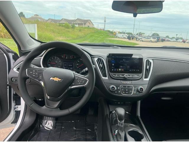 new 2025 Chevrolet Malibu car, priced at $29,440