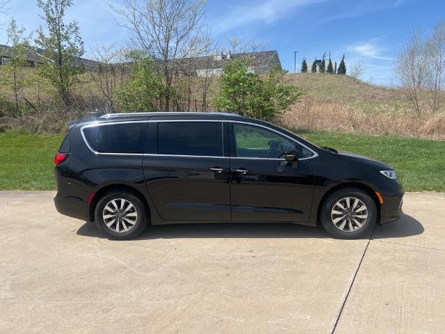 used 2021 Chrysler Pacifica car, priced at $24,300