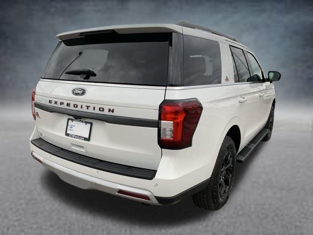 used 2024 Ford Expedition car, priced at $82,527