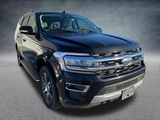 used 2023 Ford Expedition car, priced at $48,402