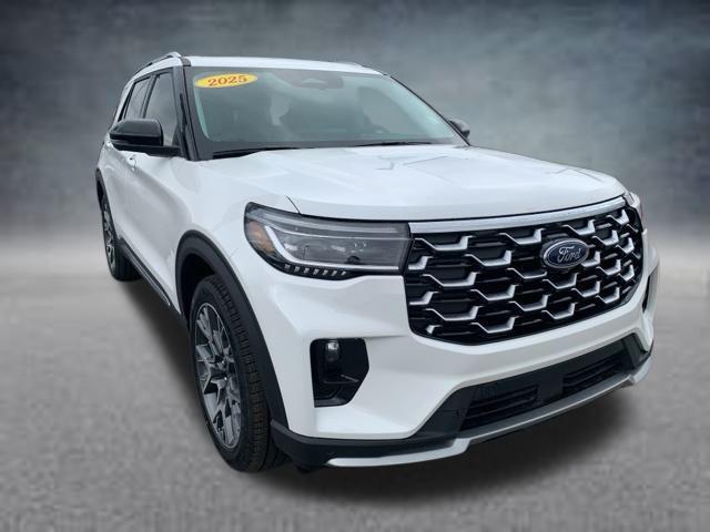 new 2025 Ford Explorer car, priced at $59,335