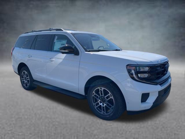 new 2025 Ford Expedition car, priced at $75,795