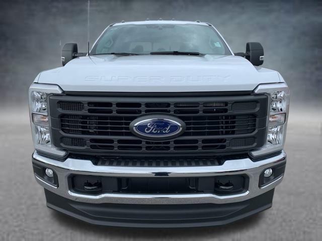 new 2024 Ford F-350 car, priced at $67,870