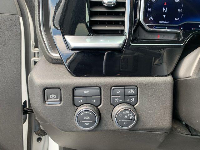 used 2023 Chevrolet Silverado 1500 car, priced at $41,994