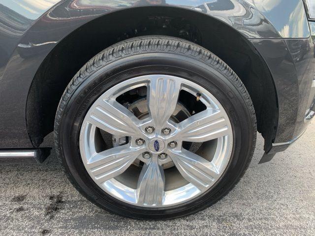 used 2023 Ford Expedition car, priced at $63,424