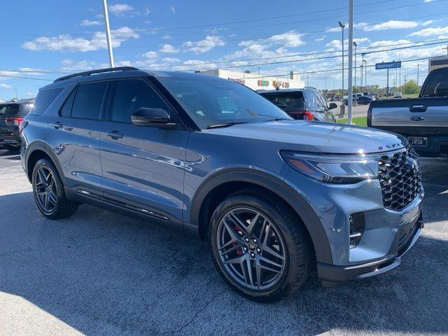 new 2025 Ford Explorer car, priced at $60,675