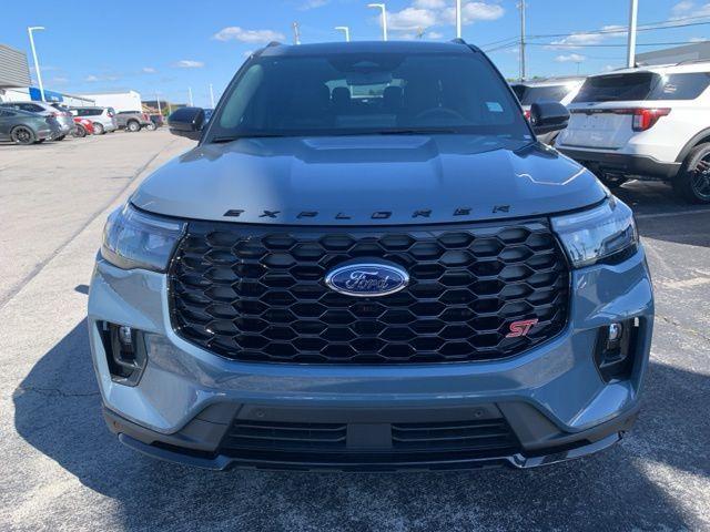 new 2025 Ford Explorer car, priced at $60,675