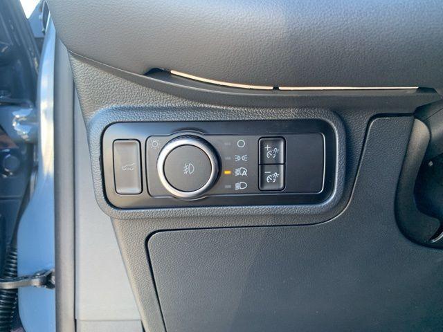 new 2025 Ford Explorer car, priced at $60,675
