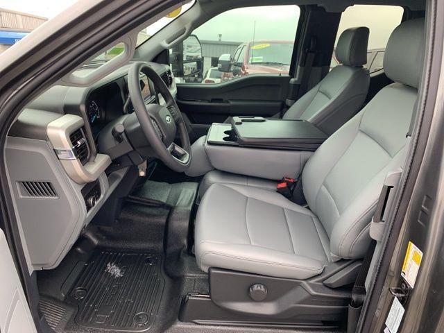 new 2025 Ford F-250 car, priced at $66,015