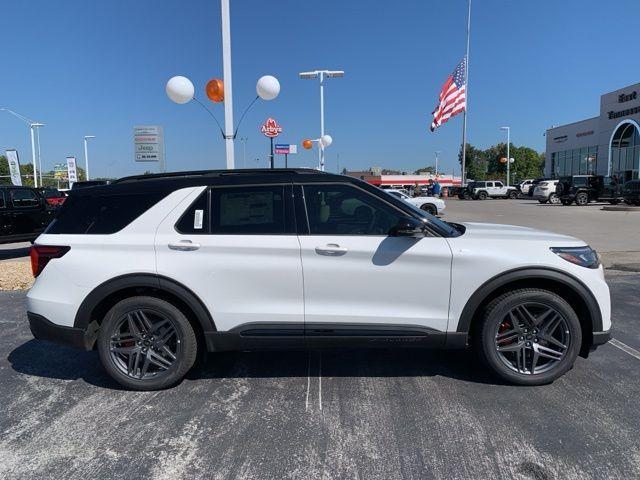 new 2025 Ford Explorer car, priced at $55,270