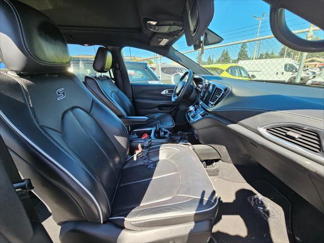 used 2020 Chrysler Pacifica car, priced at $23,777