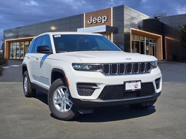 new 2025 Jeep Grand Cherokee car, priced at $38,330