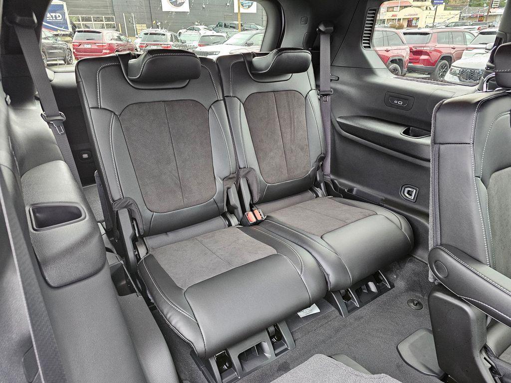 new 2025 Jeep Grand Cherokee L car, priced at $48,135