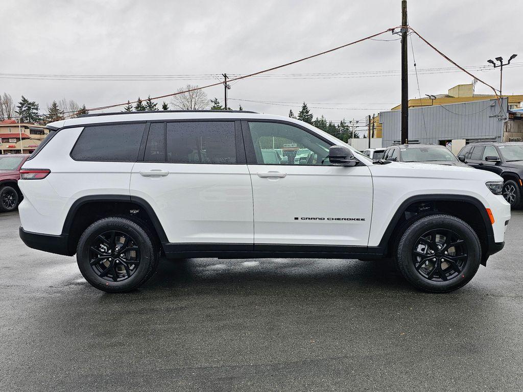 new 2025 Jeep Grand Cherokee L car, priced at $48,135