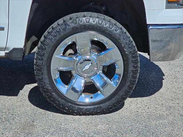 used 2015 Chevrolet Silverado 1500 car, priced at $23,391