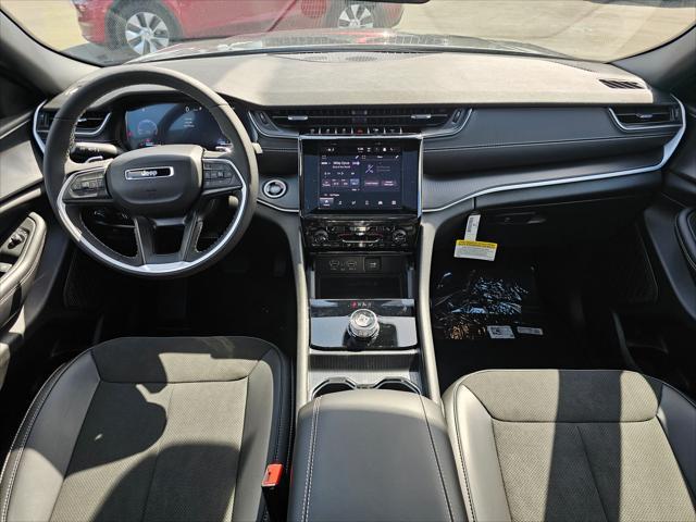 new 2025 Jeep Grand Cherokee car, priced at $44,530