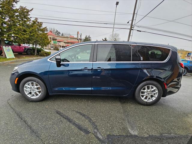 new 2025 Chrysler Pacifica car, priced at $42,920