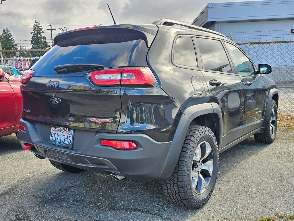 used 2015 Jeep Cherokee car, priced at $15,877