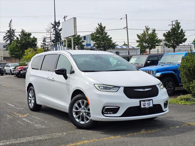 new 2025 Chrysler Pacifica car, priced at $48,720