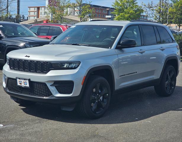 new 2024 Jeep Grand Cherokee car, priced at $37,670