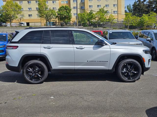 new 2024 Jeep Grand Cherokee car, priced at $37,670