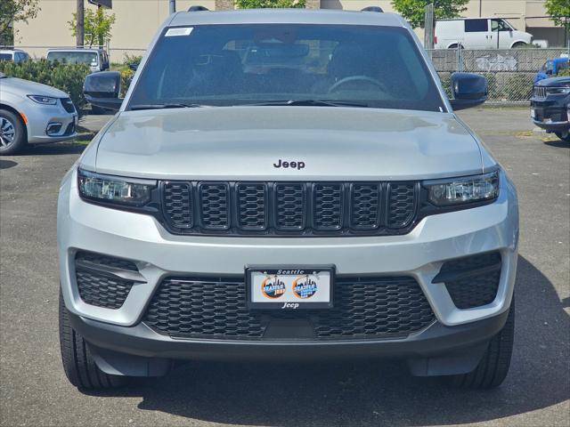 new 2024 Jeep Grand Cherokee car, priced at $37,670