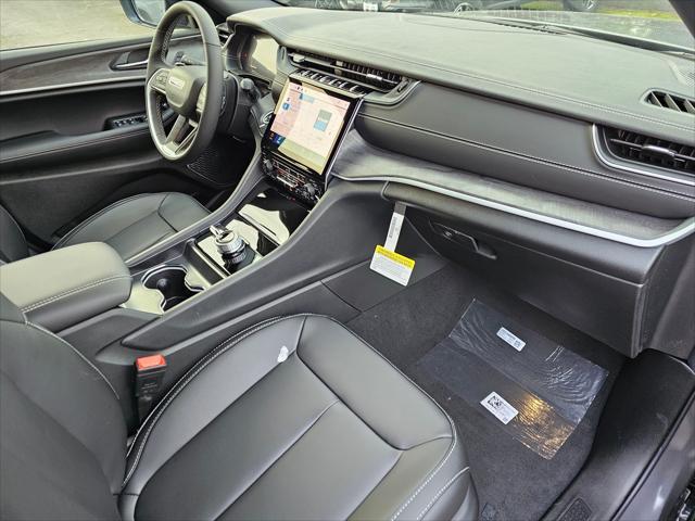 new 2025 Jeep Grand Cherokee car, priced at $46,295