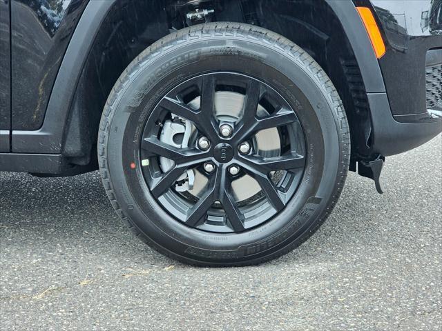 new 2025 Jeep Grand Cherokee L car, priced at $44,730