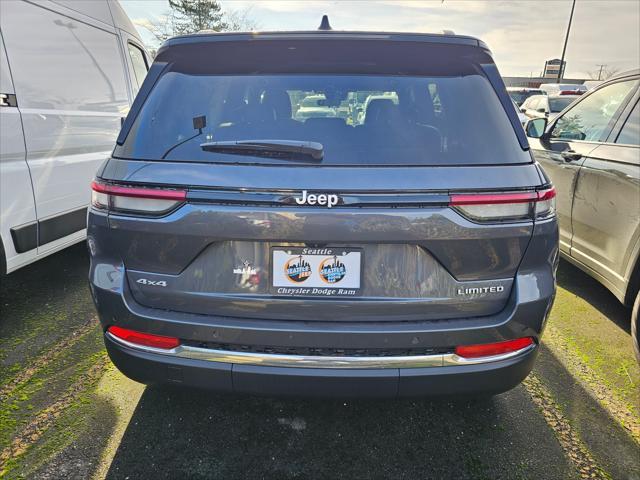 new 2025 Jeep Grand Cherokee car, priced at $47,295