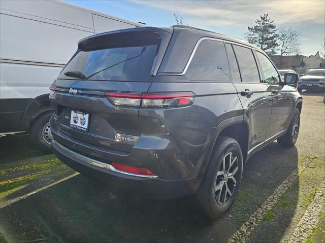 new 2025 Jeep Grand Cherokee car, priced at $47,295