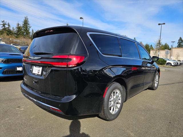 new 2025 Chrysler Pacifica car, priced at $39,145