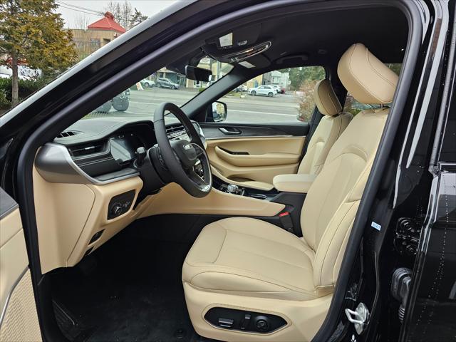 new 2025 Jeep Grand Cherokee L car, priced at $42,570