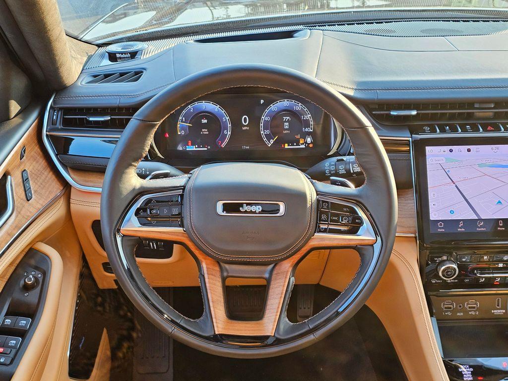 new 2025 Jeep Grand Cherokee car, priced at $61,150