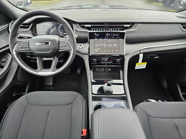 new 2025 Jeep Grand Cherokee car, priced at $41,970
