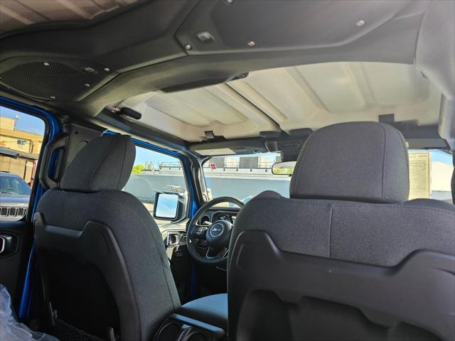 new 2025 Jeep Gladiator car, priced at $52,795