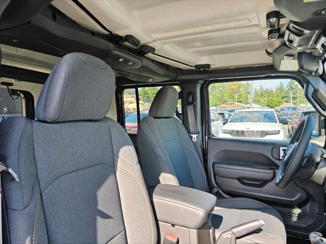 new 2025 Jeep Wrangler car, priced at $47,040
