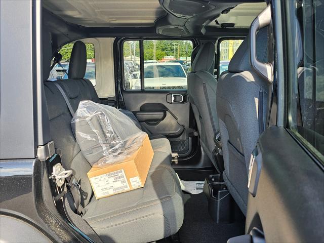 new 2025 Jeep Wrangler car, priced at $47,040