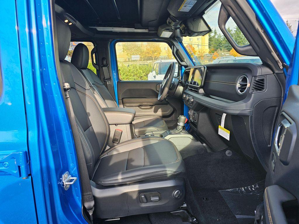 new 2025 Jeep Wrangler car, priced at $50,538