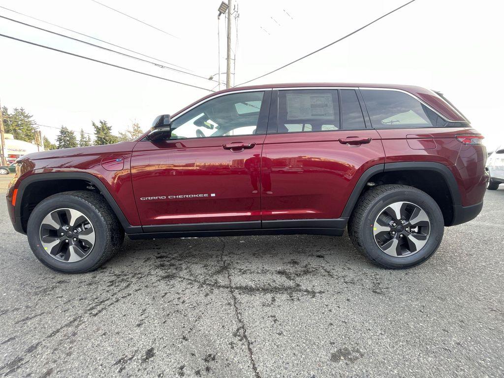 new 2024 Jeep Grand Cherokee 4xe car, priced at $42,273