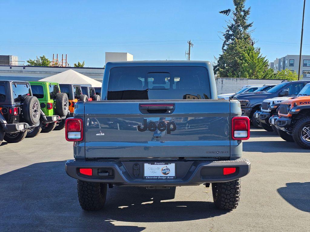new 2025 Jeep Gladiator car, priced at $39,383