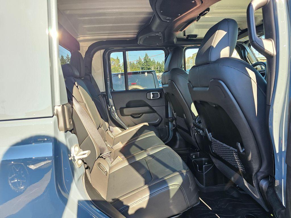 new 2025 Jeep Gladiator car, priced at $39,383