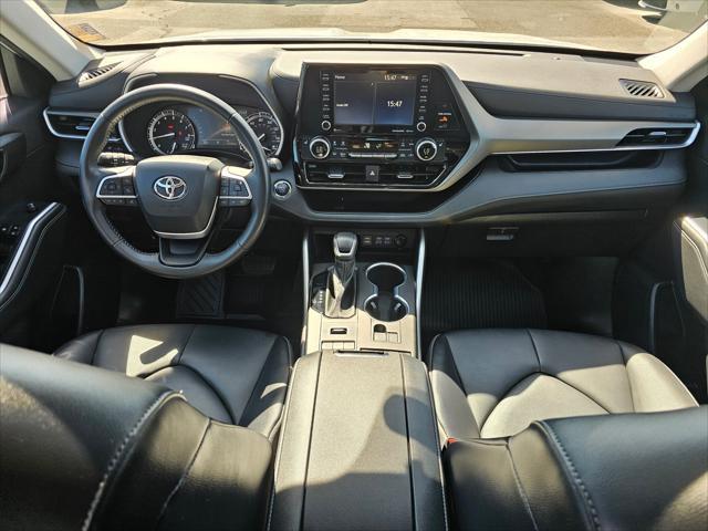 used 2022 Toyota Highlander car, priced at $40,575