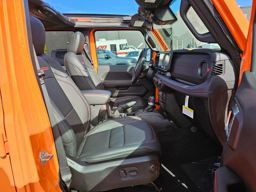 new 2025 Jeep Wrangler car, priced at $61,190