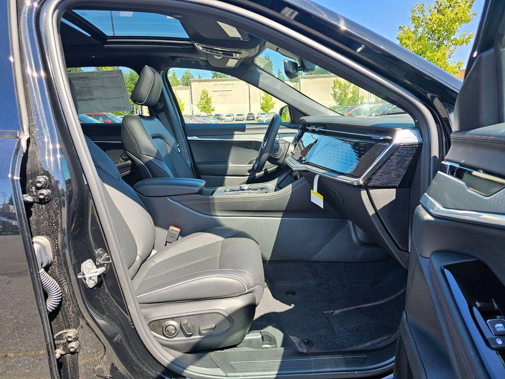 new 2025 Jeep Wagoneer S car, priced at $48,263