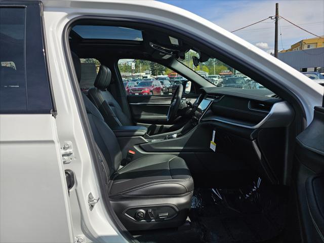 new 2025 Jeep Grand Cherokee car, priced at $50,435