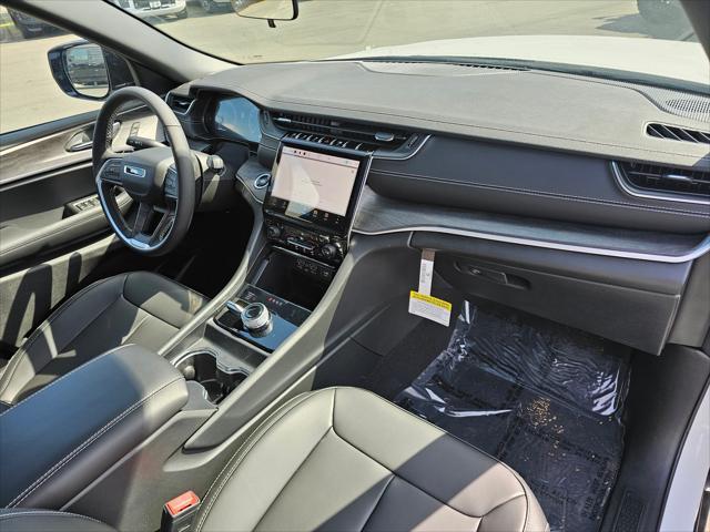 new 2025 Jeep Grand Cherokee car, priced at $50,435